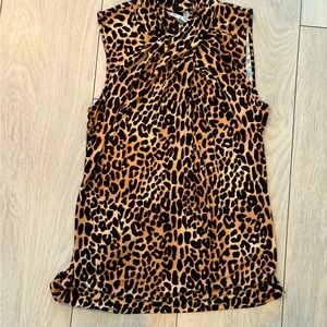 Cute Leopard 🐆 Sleeveless Elie Tahari top